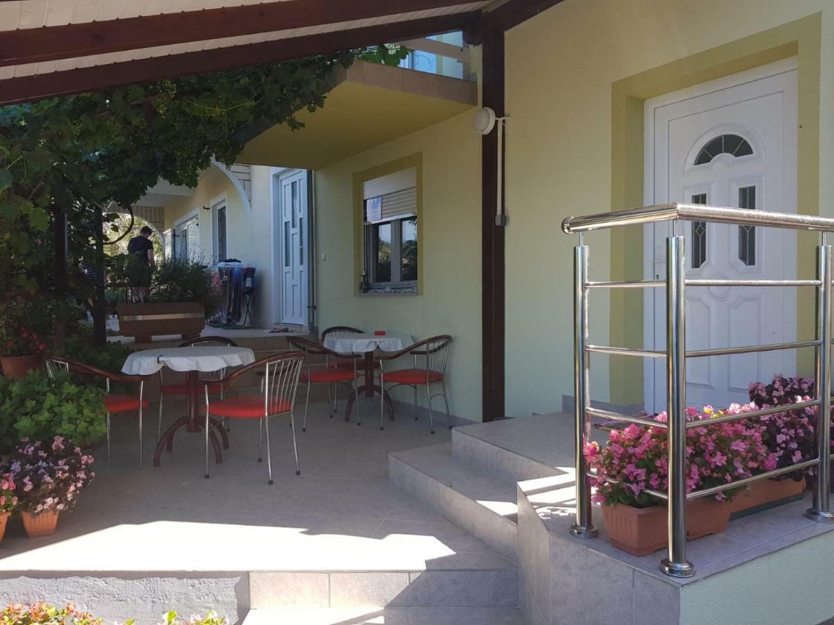 Holiday Home Rudelic Lukovo Šugarje Εξωτερικό φωτογραφία